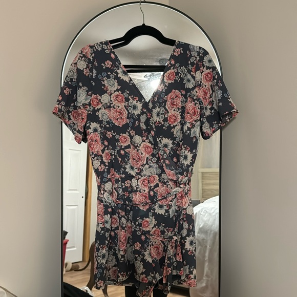 Hot Kiss Pants - Hot Kiss 💋 Floral Short Legged Romper